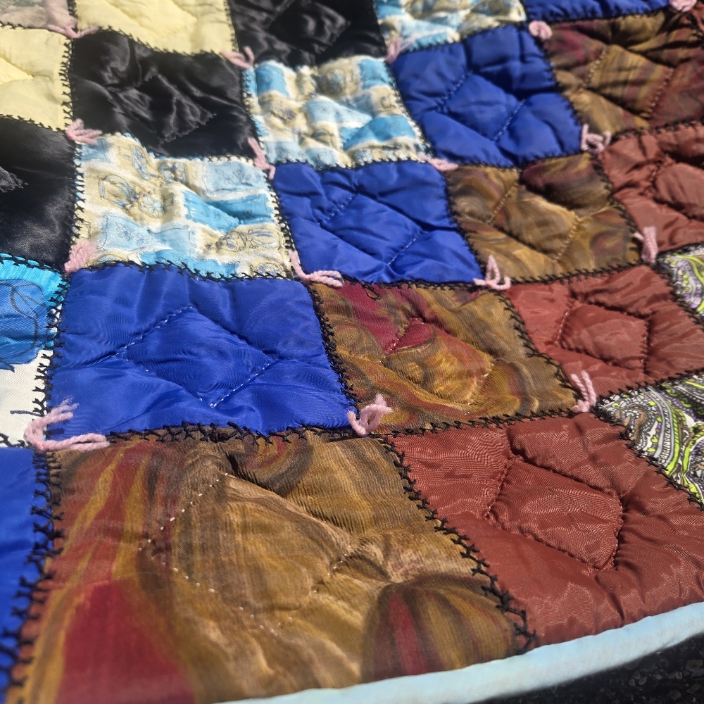 Colorful Handcrafter Patchwork Quilt - Picture 6 of 7